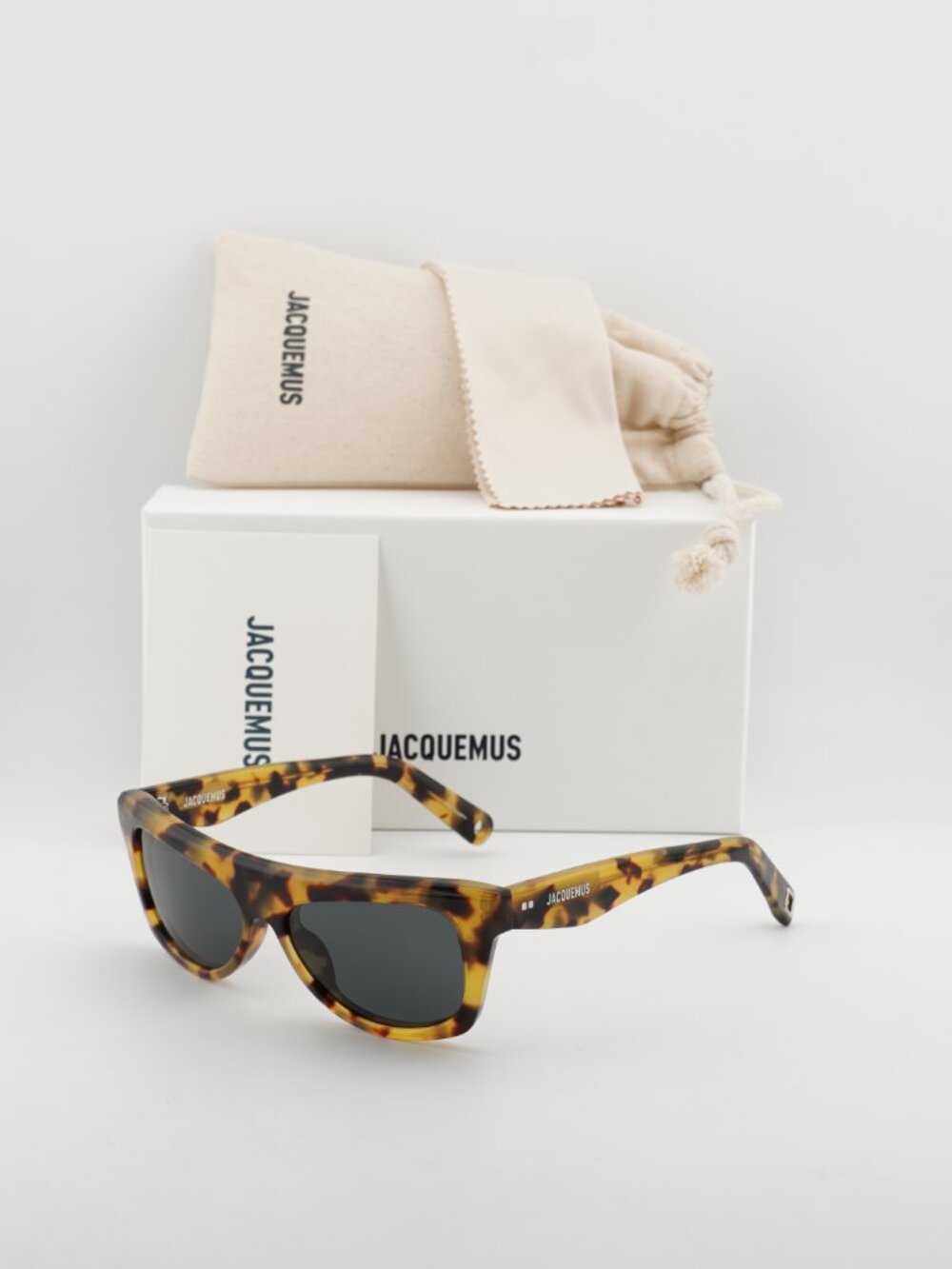 Jacquemus PINA JAC/58 C2 Cat Eye Sunglasses - Havana / Grey
